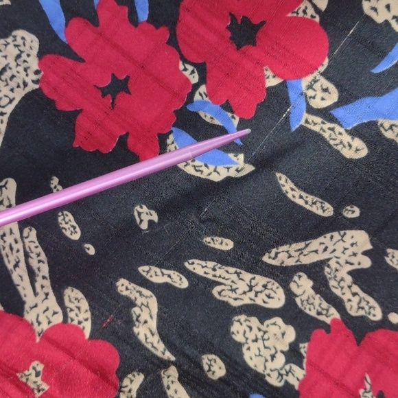 Vintage G.W. Originals Floral Black and Red Pleated Women's Midi Skirt 30" Waist - Picture 6 of 8